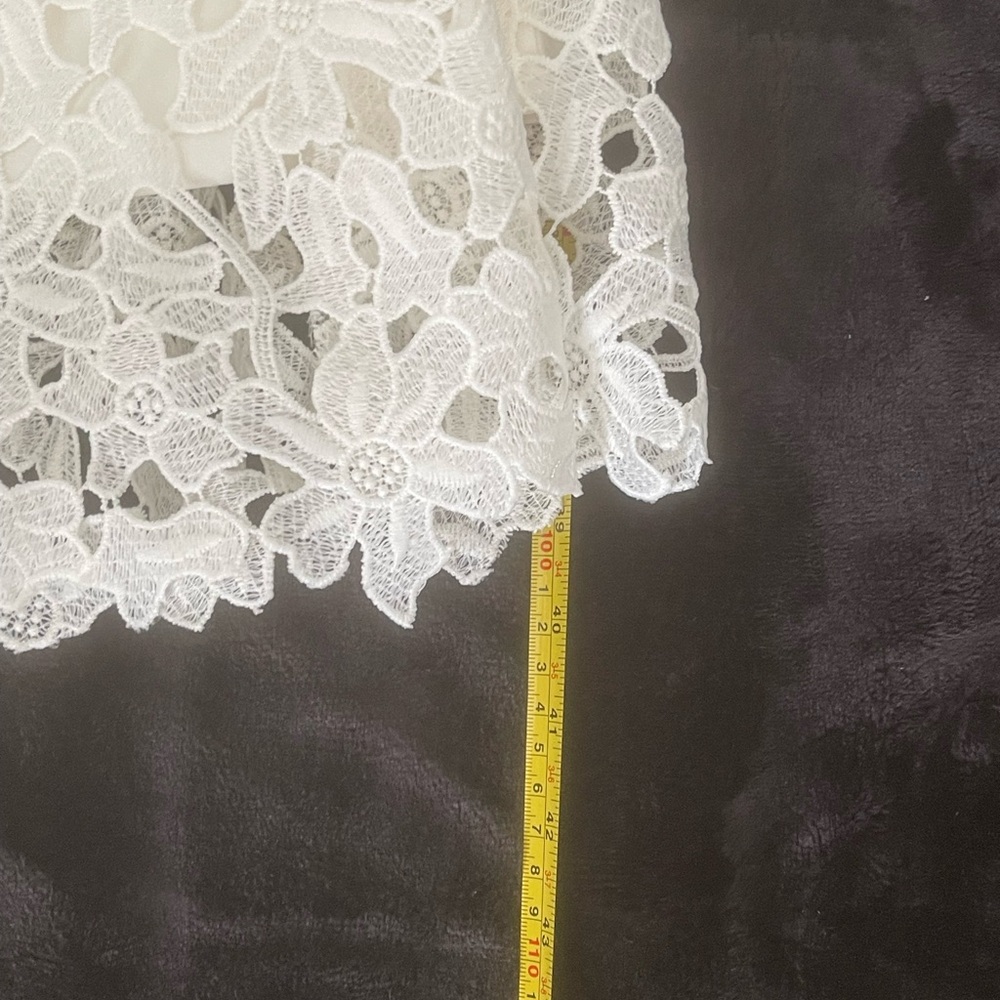 Spectacular David's Bridal Ivory Floral Lace Gown - Picture 15 of 16